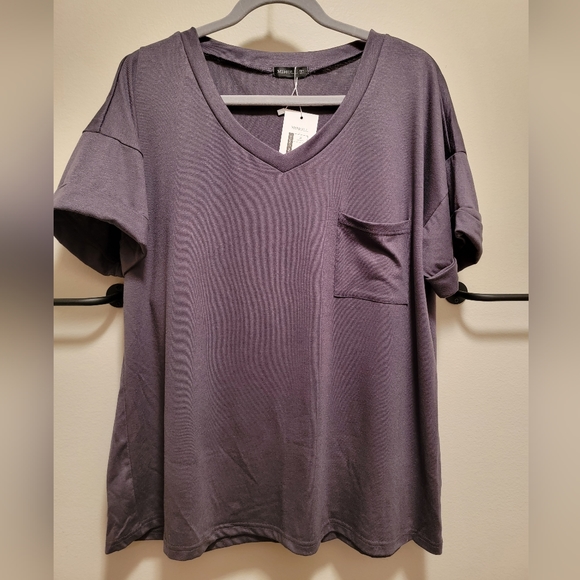 Miholl Short Sleeve V-Neck Shirt - Picture 5 of 8